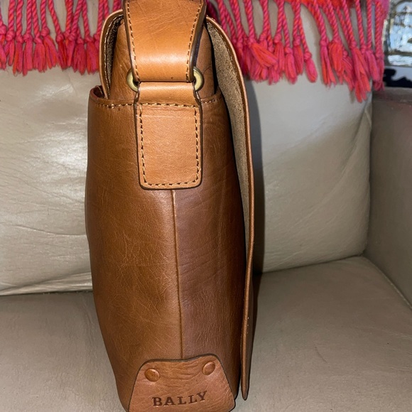 Auth Bally Nubuck leather interior,durable leather exterior messenger bag Unisex - Picture 4 of 11